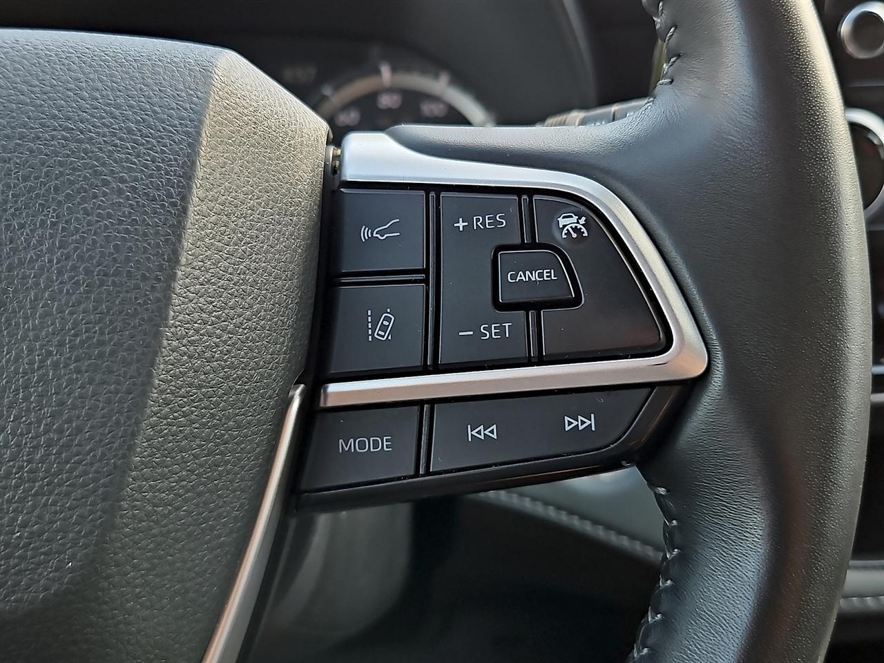Toyota Highlander Platinum AWD (Natl) 2025