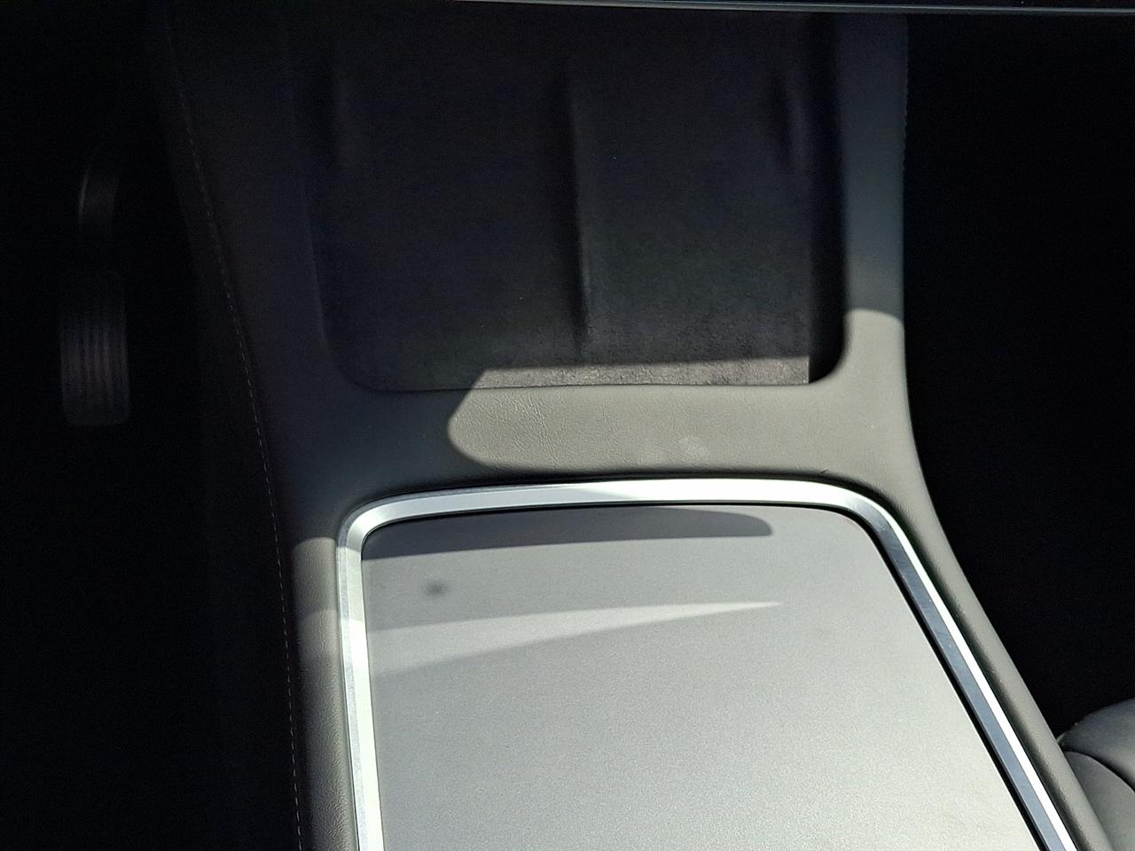 Tesla Model Y  2023