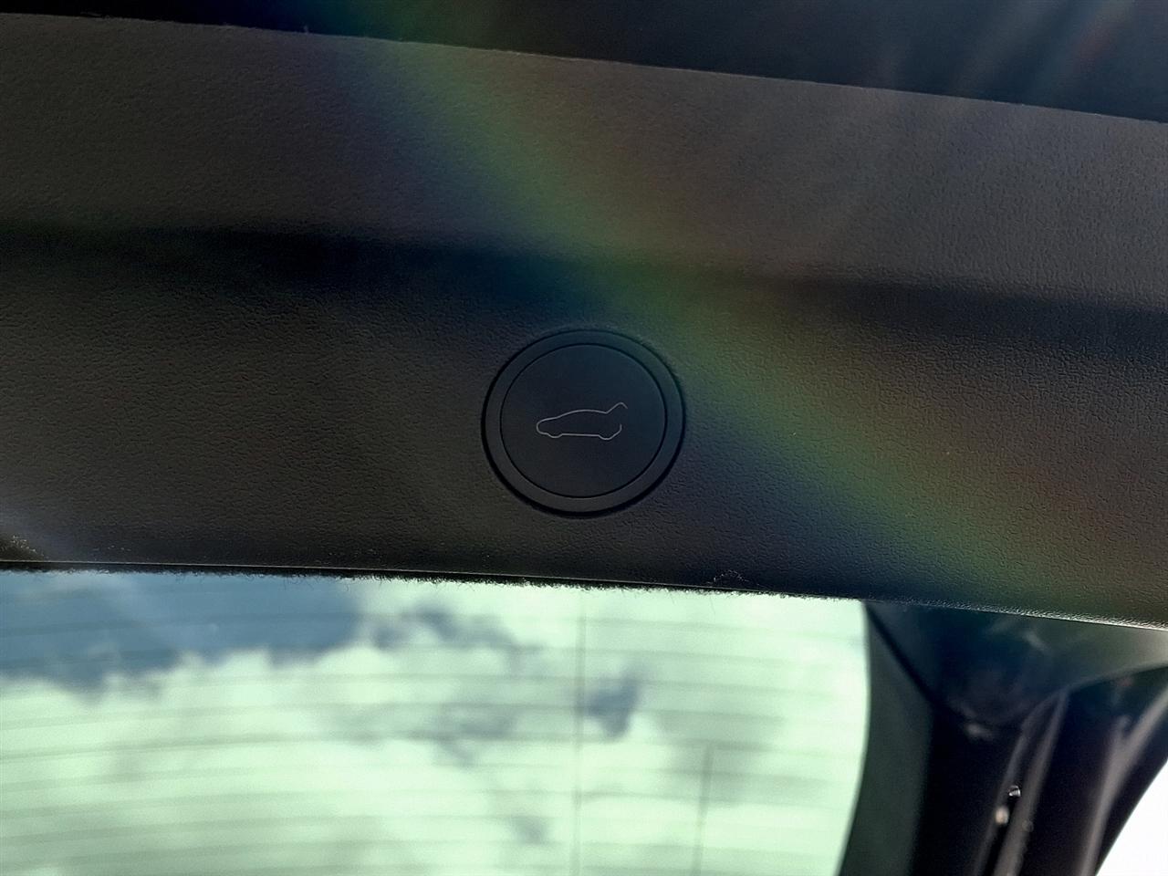 Tesla Model Y  2023