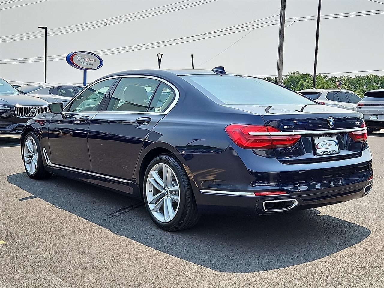 BMW 7 Series 750i xDrive Sedan 2017