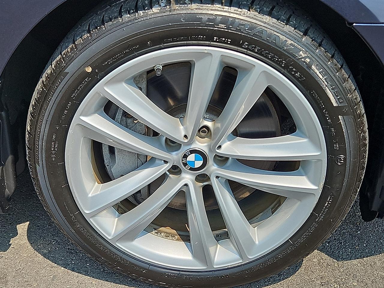 BMW 7 Series 750i xDrive Sedan 2017