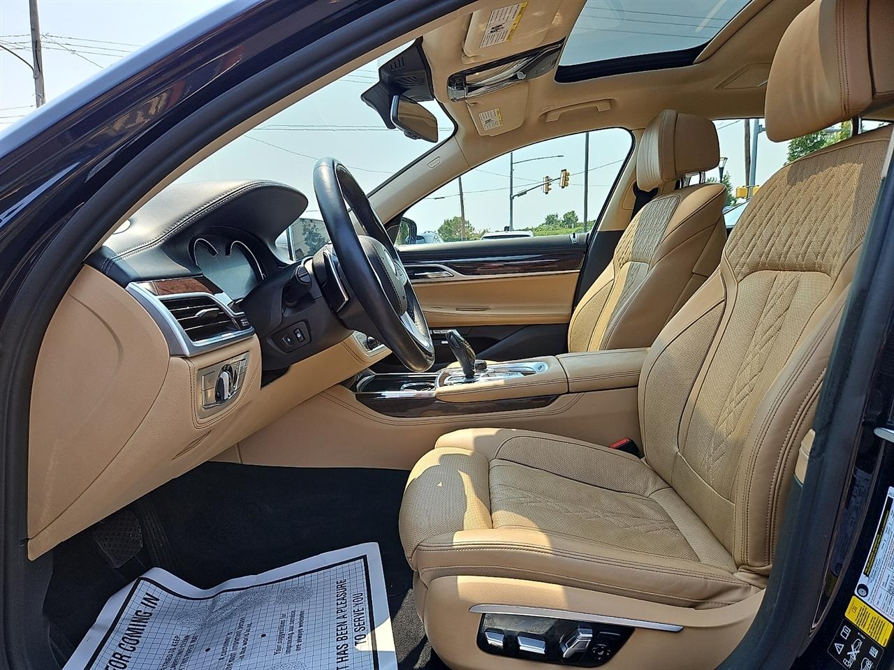 BMW 7 Series 750i xDrive Sedan 2017