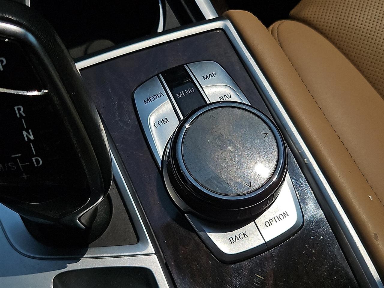 BMW 7 Series 750i xDrive Sedan 2017