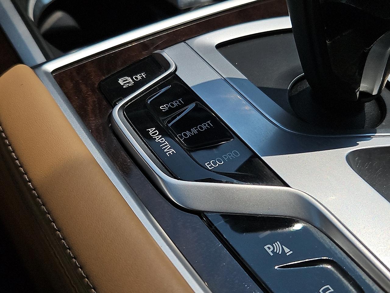 BMW 7 Series 750i xDrive Sedan 2017