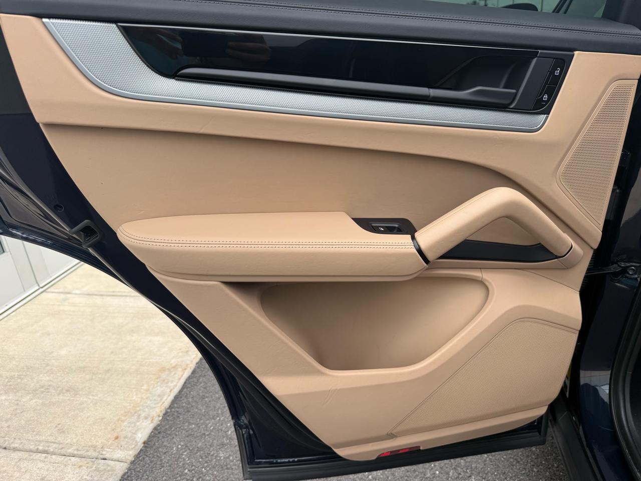 Porsche Cayenne Coupe AWD 2024