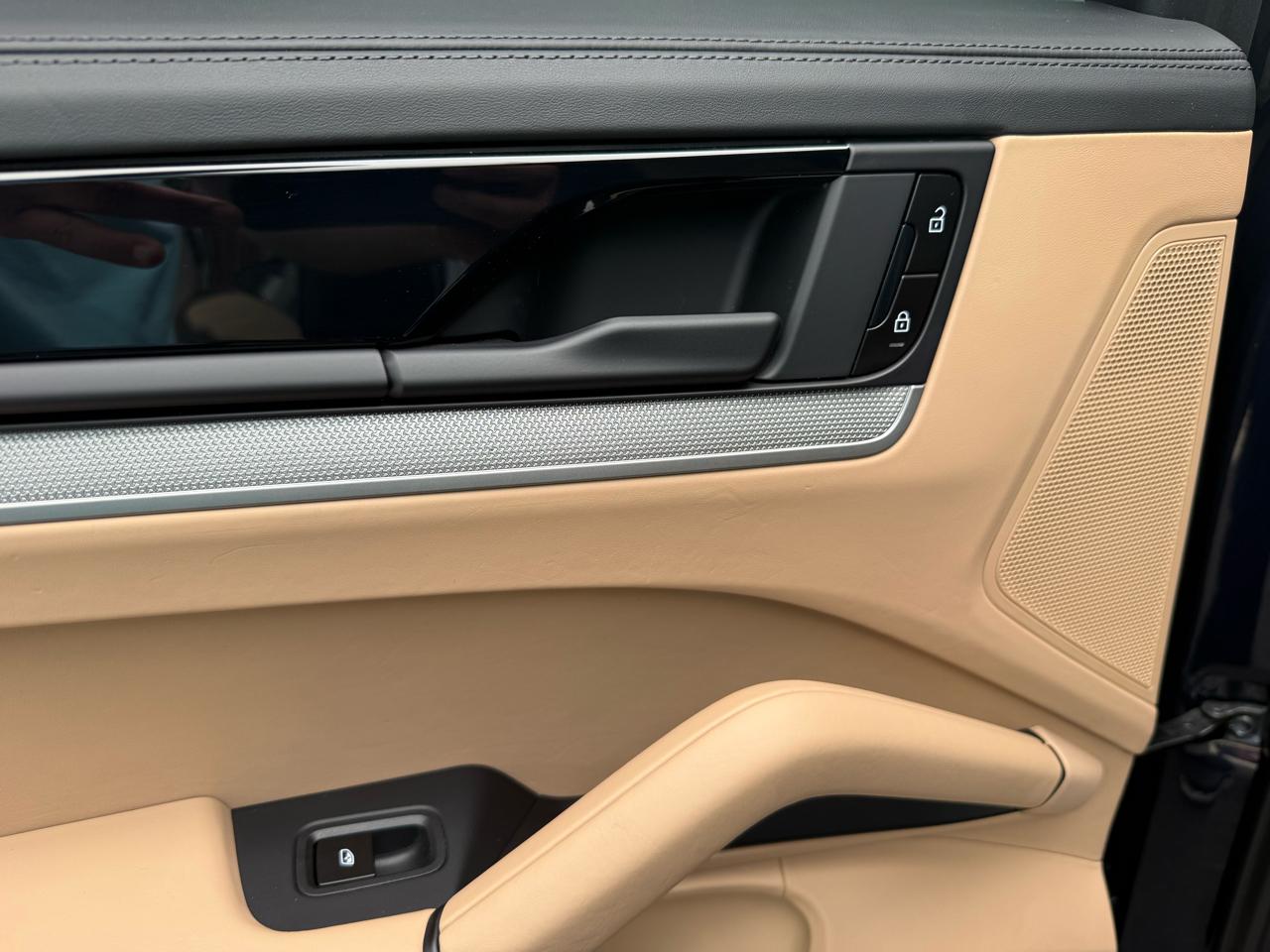 Porsche Cayenne Coupe AWD 2024