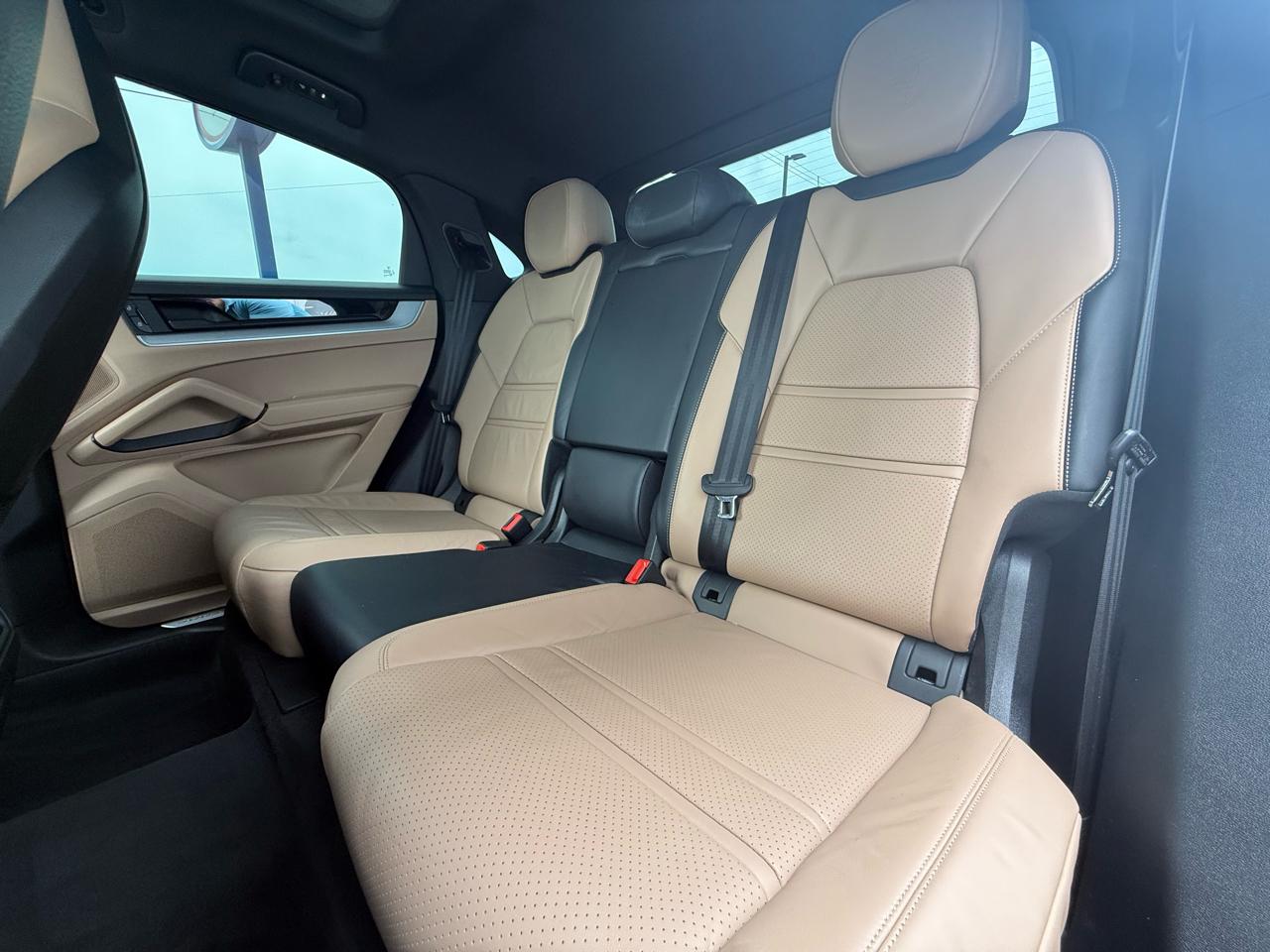 Porsche Cayenne Coupe AWD 2024