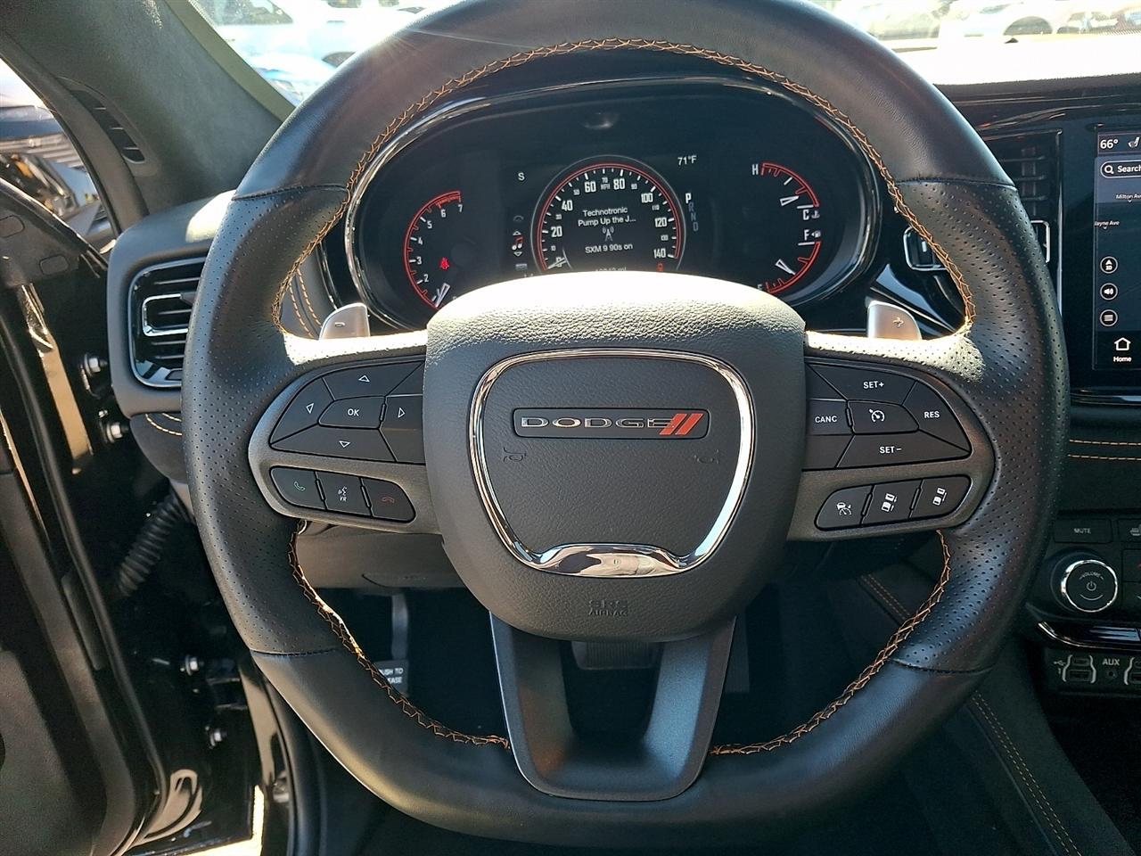 Dodge Durango Hemi Orange AWD 2023