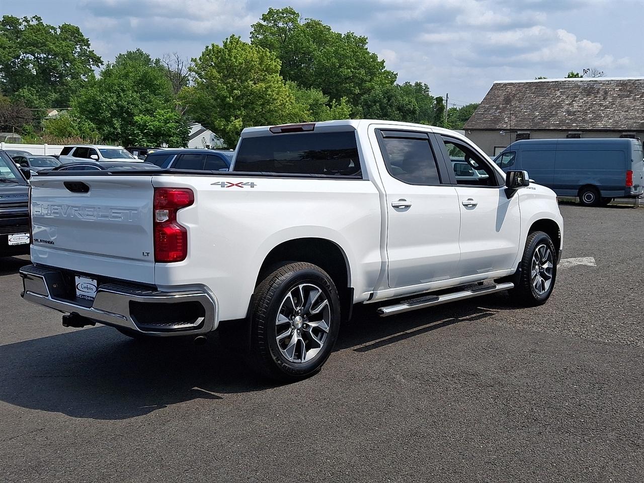 Chevrolet Silverado 1500 4WD Crew Cab 147" LT w/2FL 2024