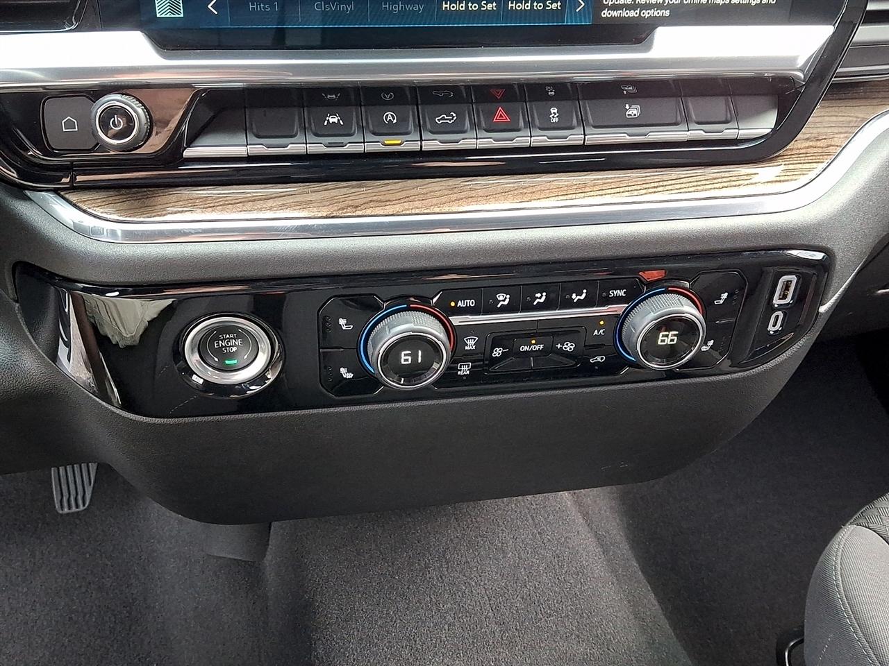 Chevrolet Silverado 1500 4WD Crew Cab 147" LT w/2FL 2024