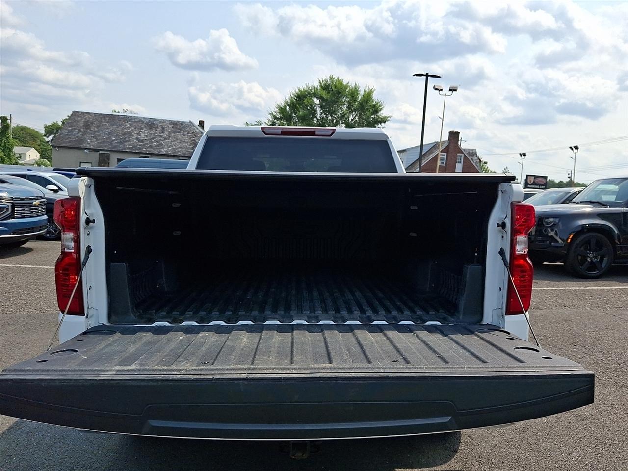 Chevrolet Silverado 1500 4WD Crew Cab 147" LT w/2FL 2024