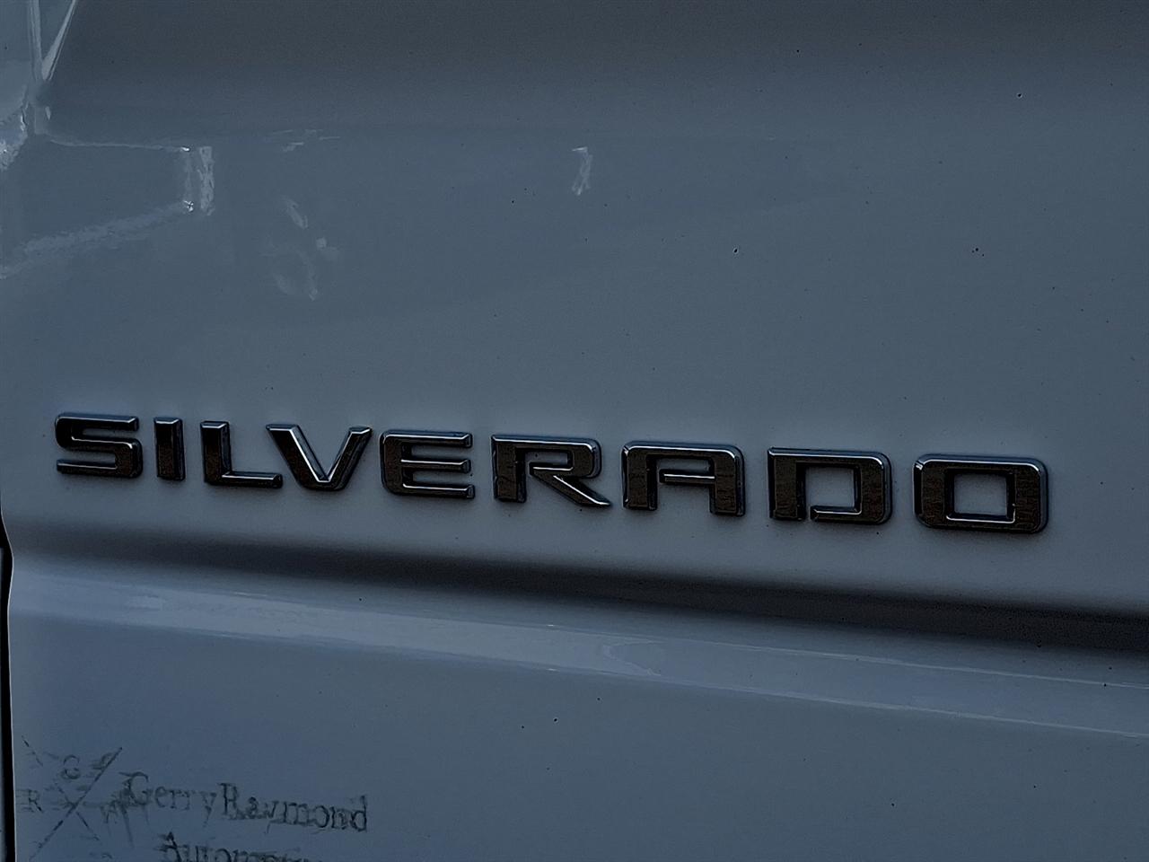 Chevrolet Silverado 1500 4WD Crew Cab 147" LT w/2FL 2024