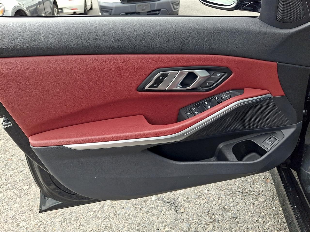 BMW 3 Series 330i xDrive Sedan 2023