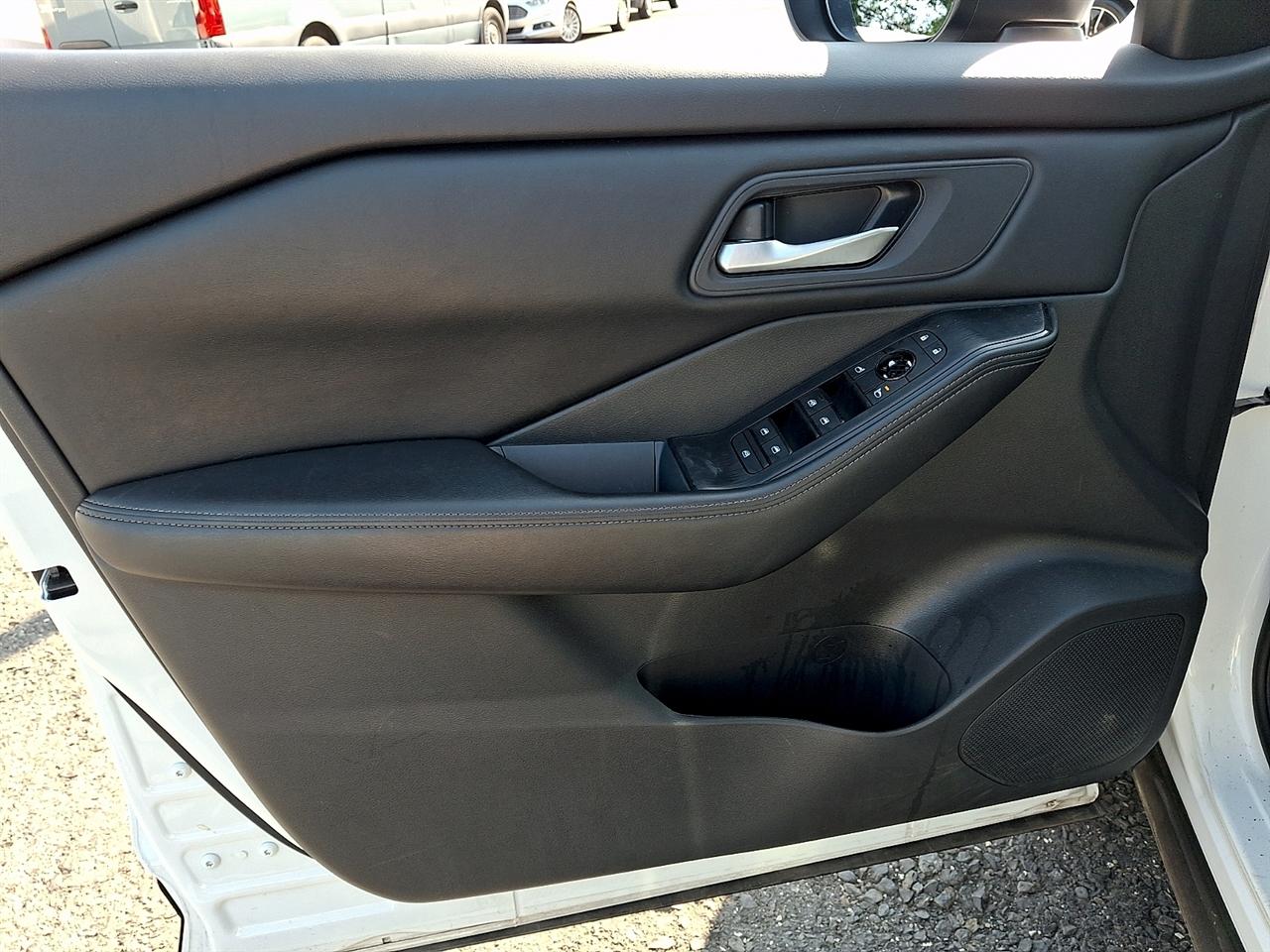 Nissan Rogue AWD SV 2024