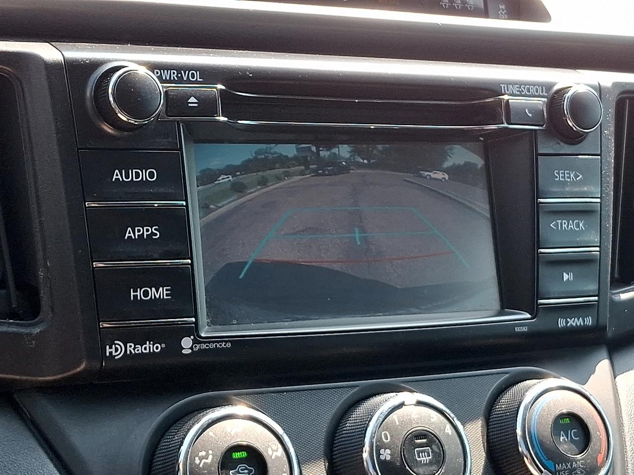Toyota RAV4 LE FWD (Natl) 2017
