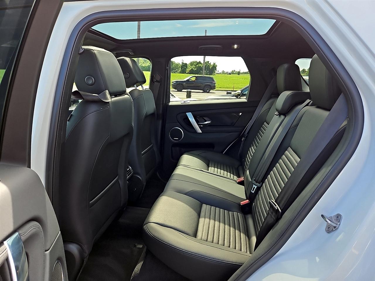 Land Rover Discovery Sport SE 4WD 2023