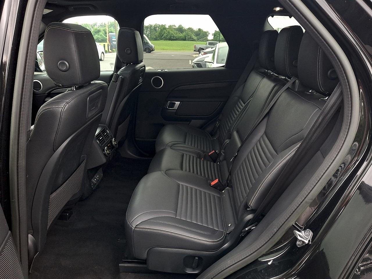 Land Rover Discovery P360 S R-Dynamic 2023