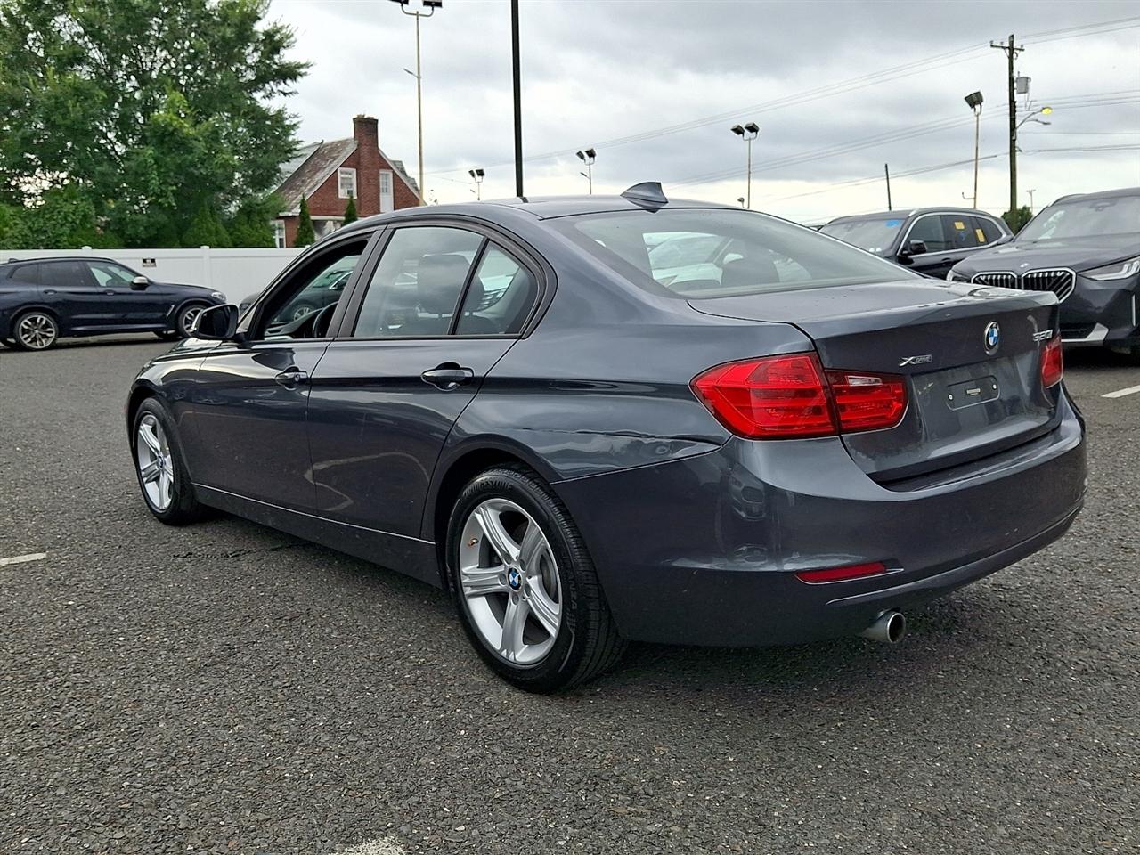 BMW 3 Series 4dr Sdn 320i xDrive AWD 2015