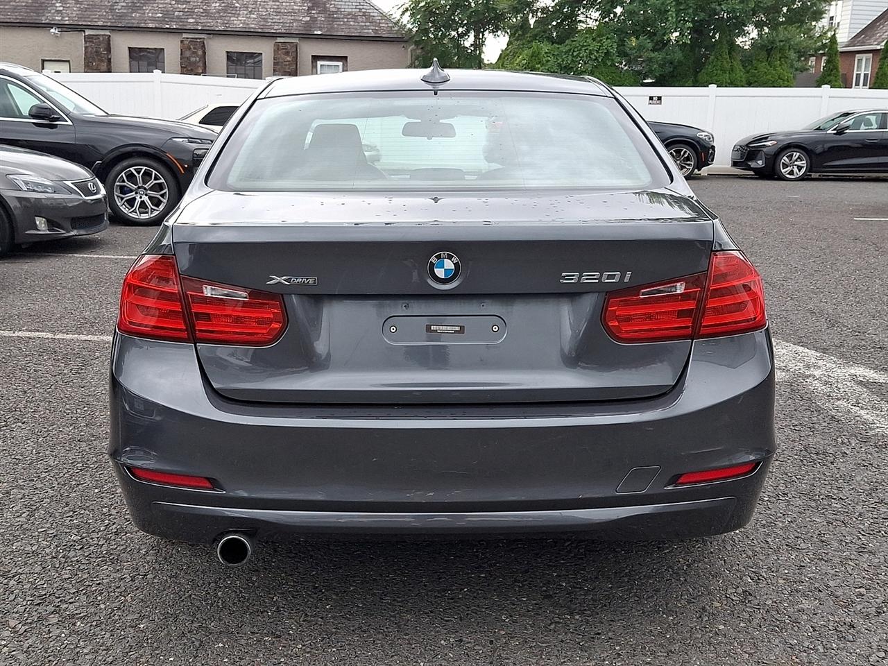 BMW 3 Series 4dr Sdn 320i xDrive AWD 2015