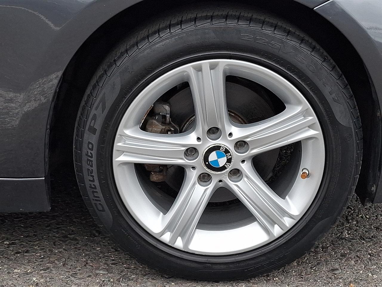 BMW 3 Series 4dr Sdn 320i xDrive AWD 2015