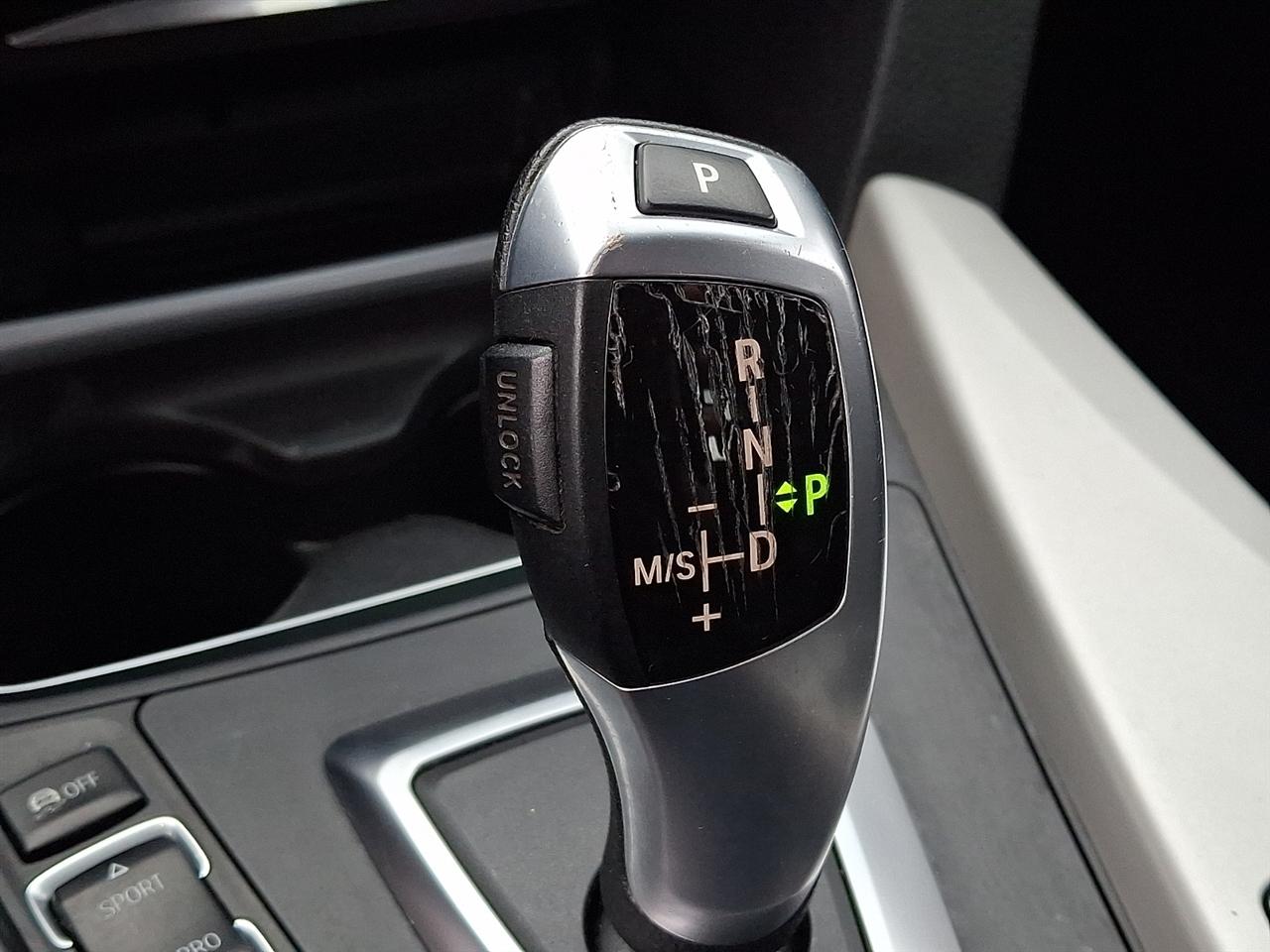 BMW 3 Series 4dr Sdn 320i xDrive AWD 2015