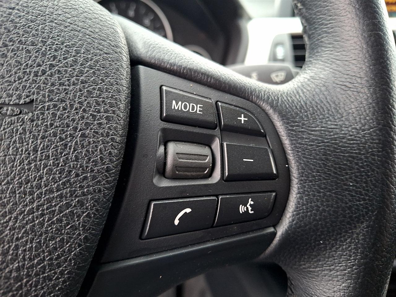 BMW 3 Series 4dr Sdn 320i xDrive AWD 2015