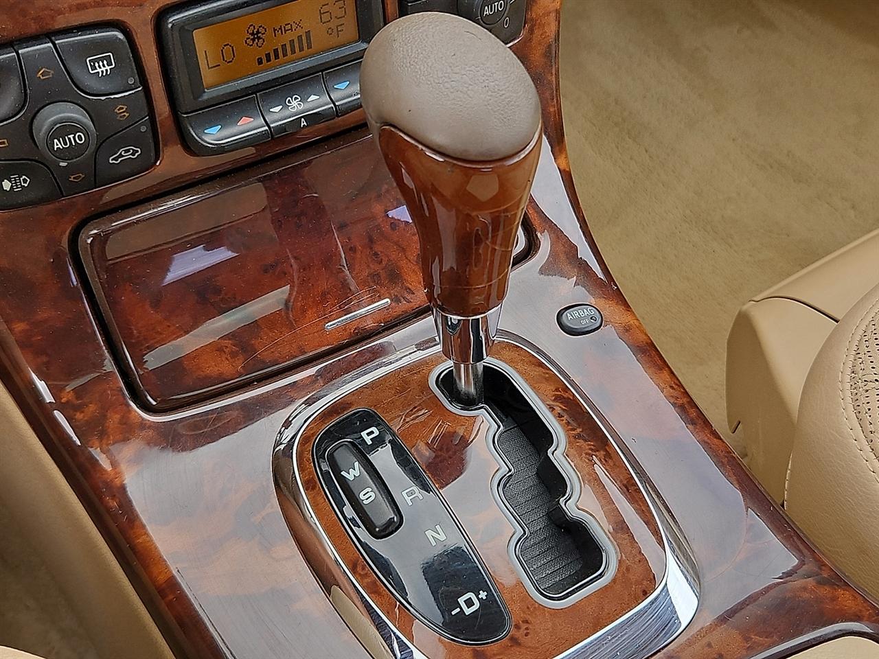 Mercedes-Benz CL-Class 2dr Cpe 5.0L 2002