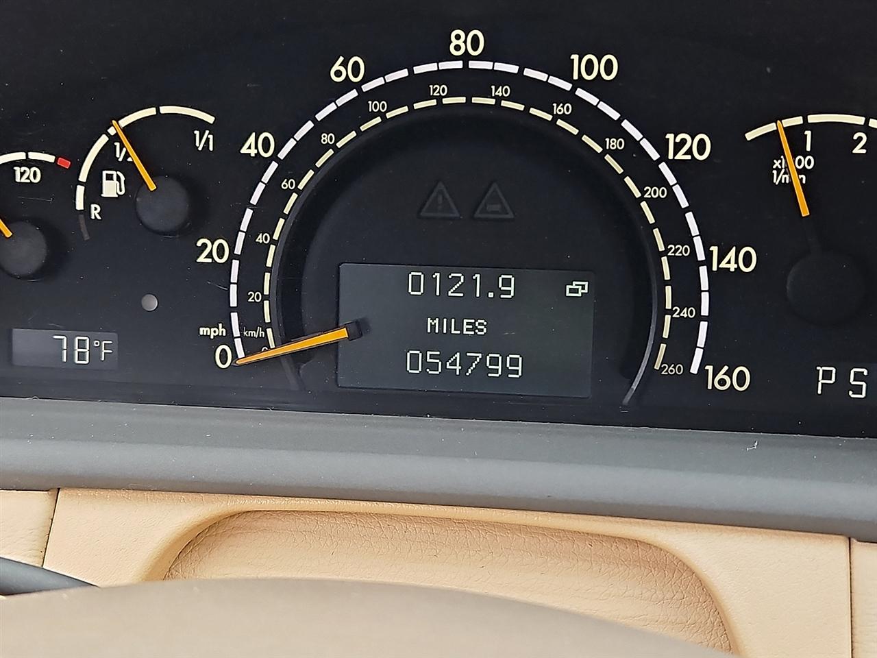 Mercedes-Benz CL-Class 2dr Cpe 5.0L 2002
