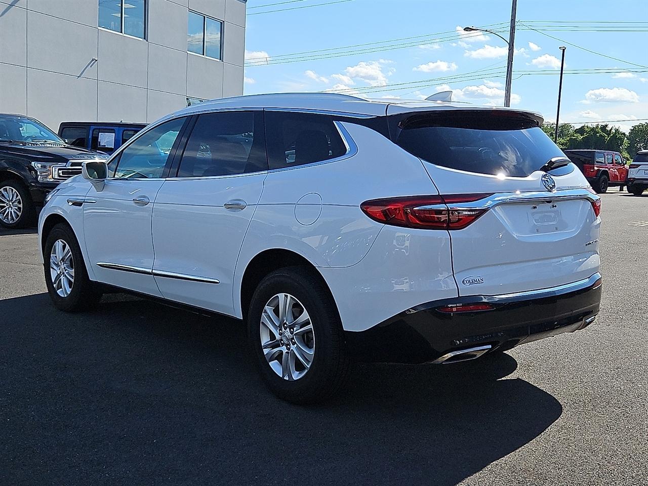 Buick Enclave FWD 4dr Essence 2019