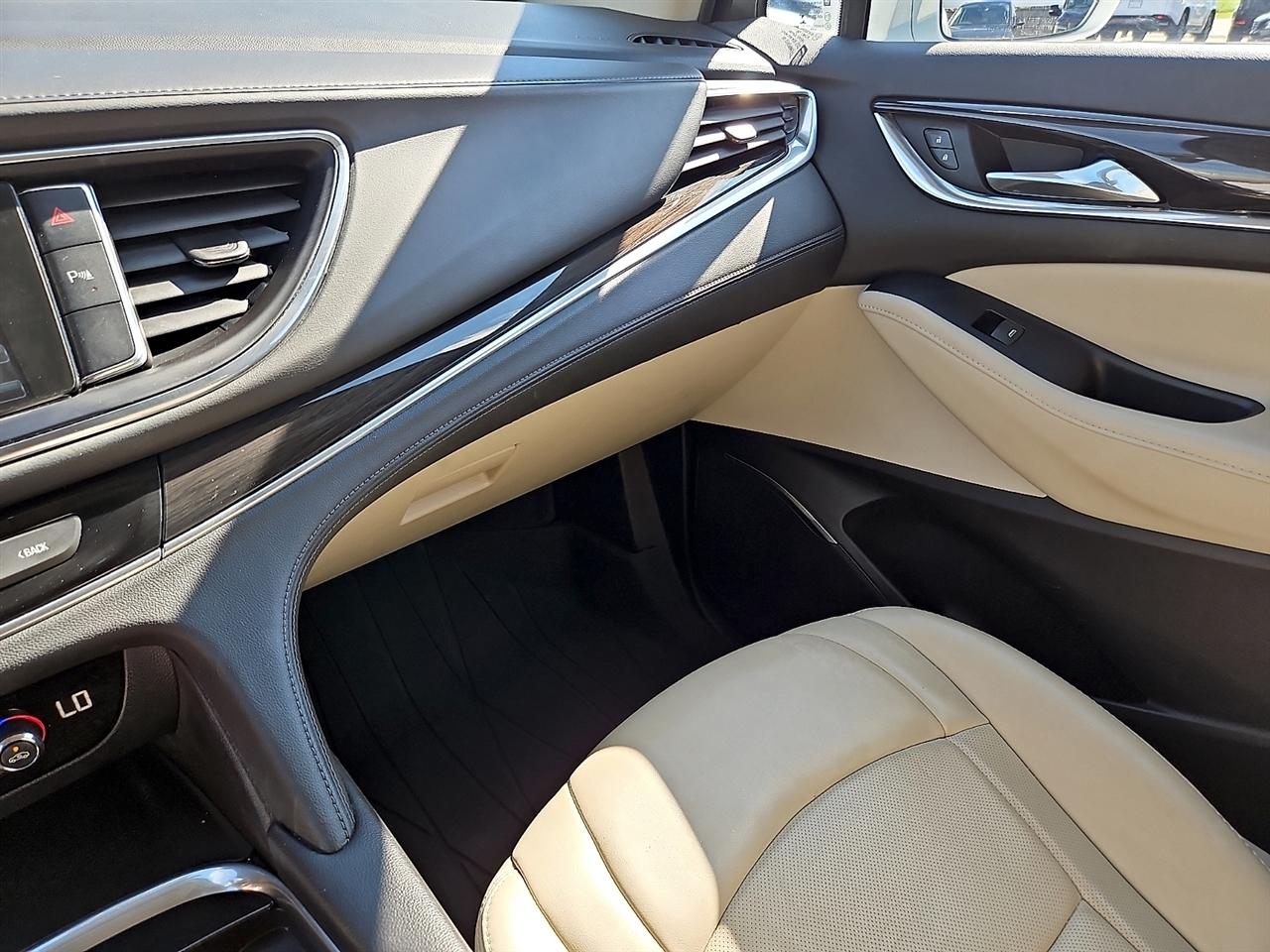 Buick Enclave FWD 4dr Essence 2019