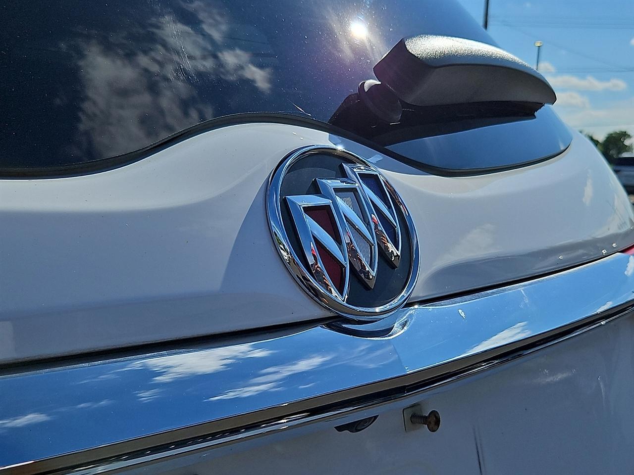 Buick Enclave FWD 4dr Essence 2019