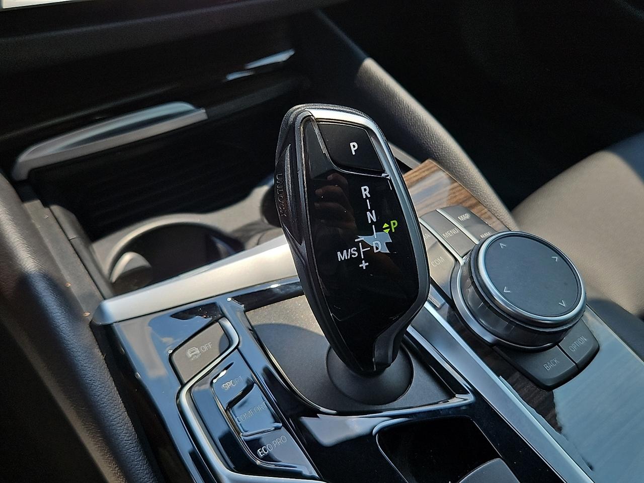BMW 5 Series 530e iPerformance Plug-In Hybrid 2019