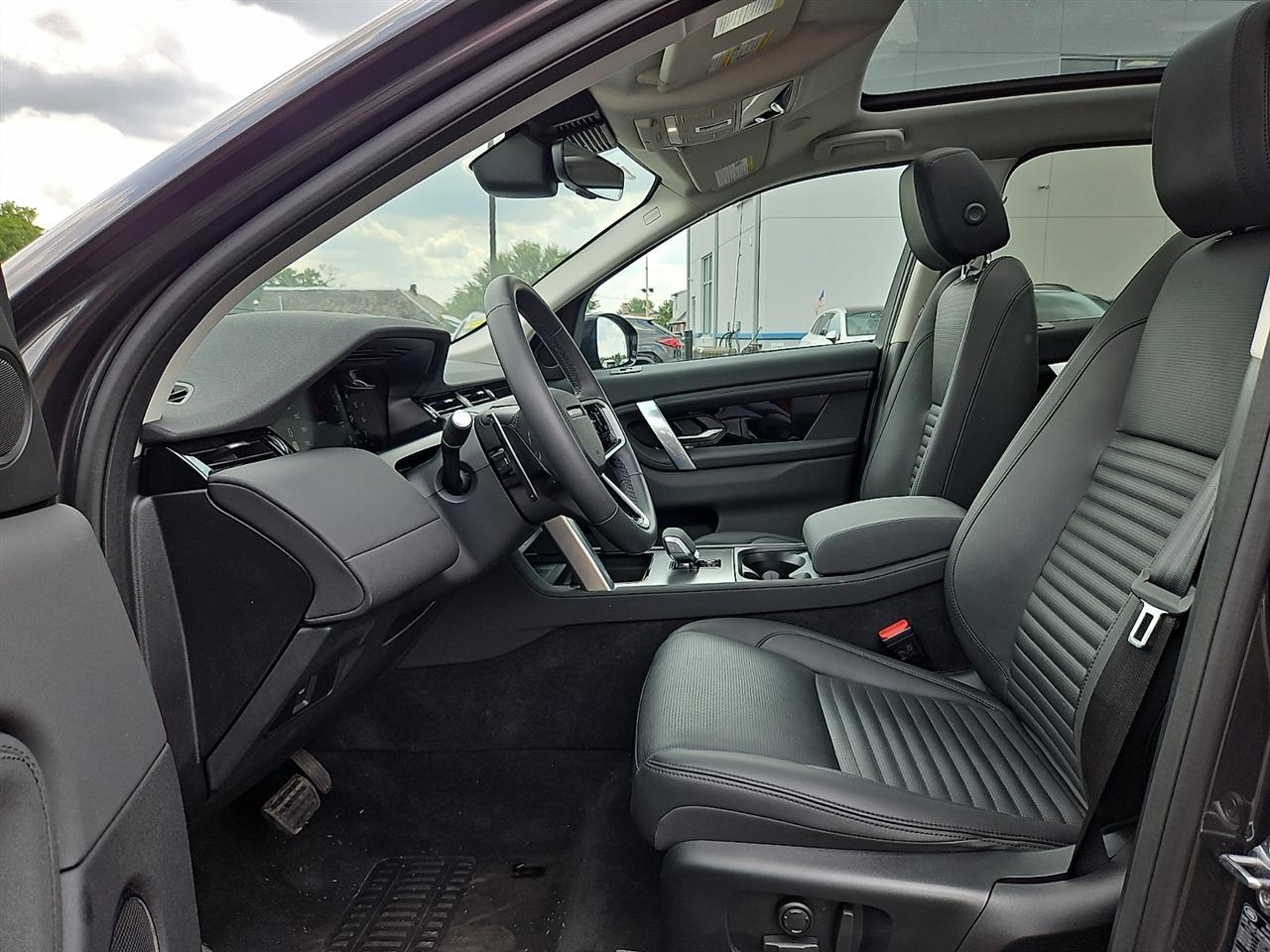 Land Rover Discovery Sport S 4WD 2025