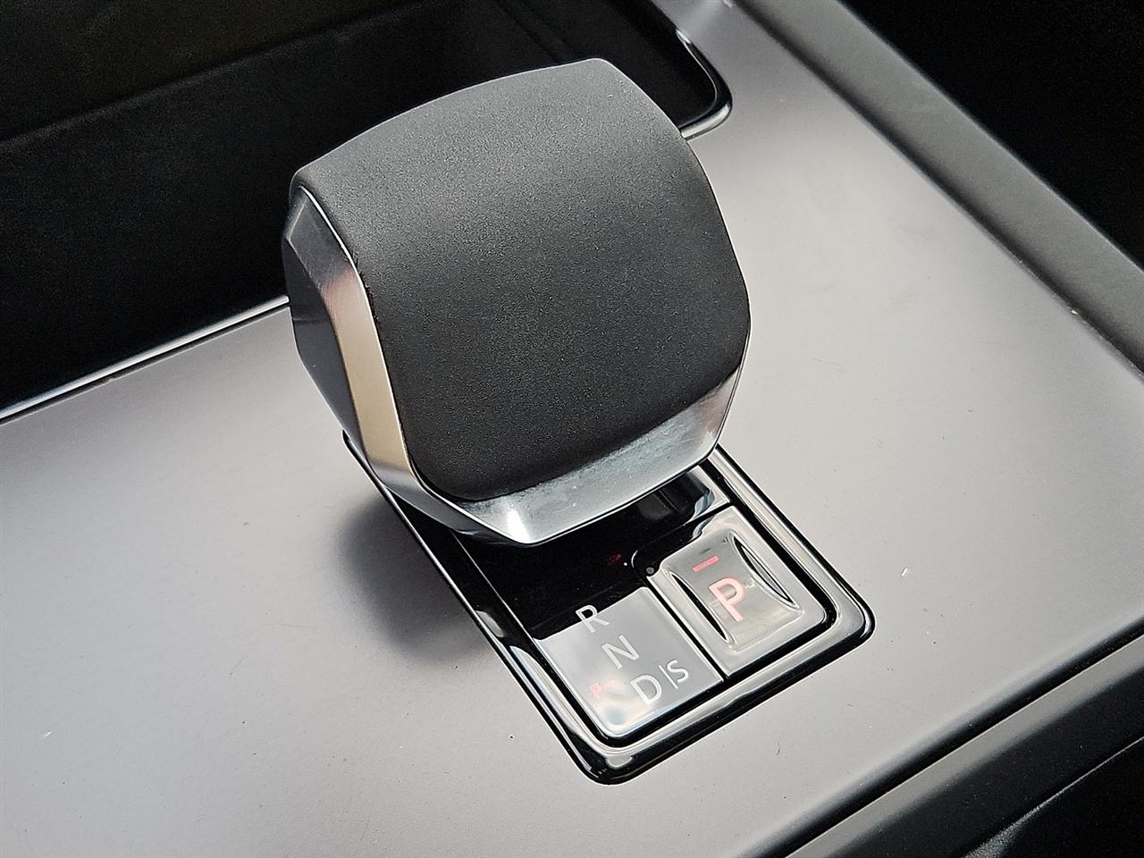 Land Rover Discovery Sport S 4WD 2025