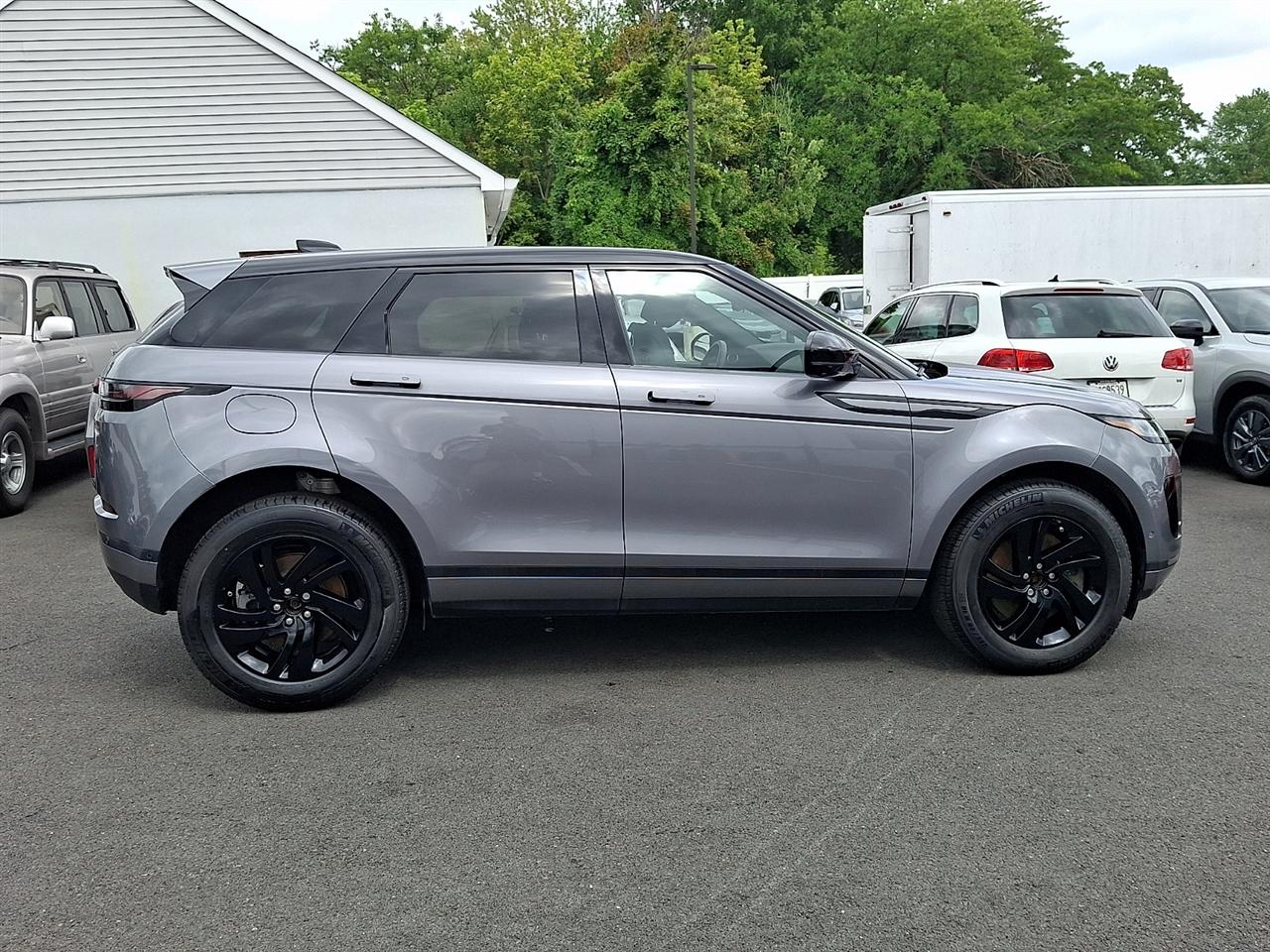 Land Rover Range Rover Evoque Core S AWD 2025