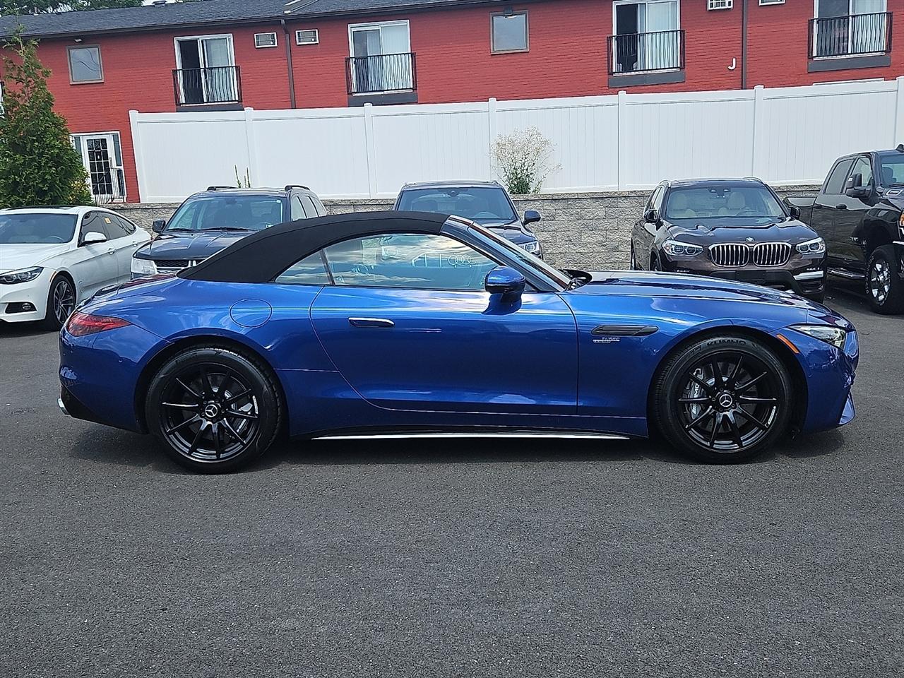 Mercedes-Benz SL AMG SL 43 Roadster 2023