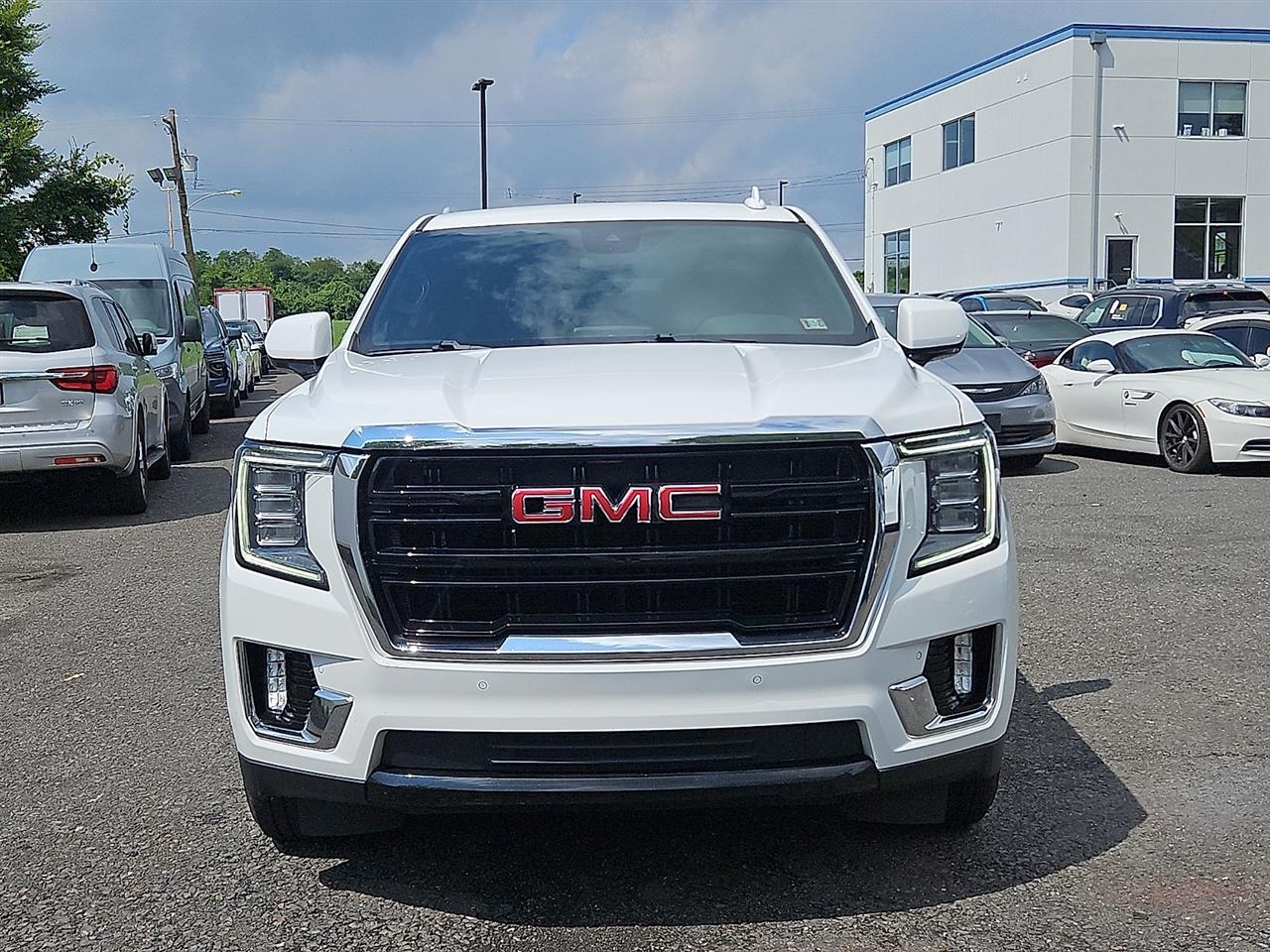 GMC Yukon XL 4WD 4dr SLE 2024