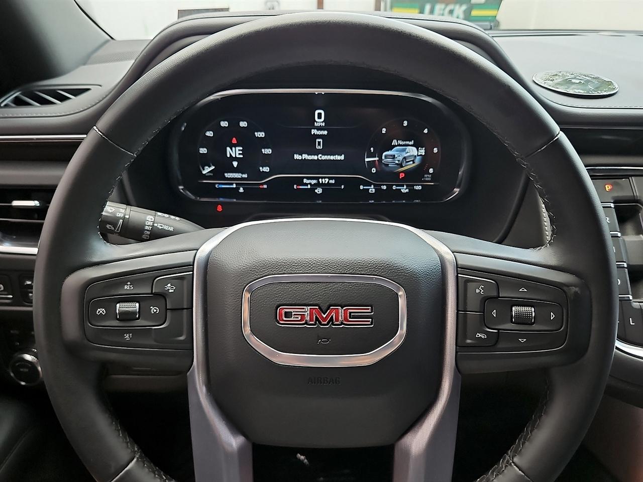 GMC Yukon XL 4WD 4dr SLE 2024