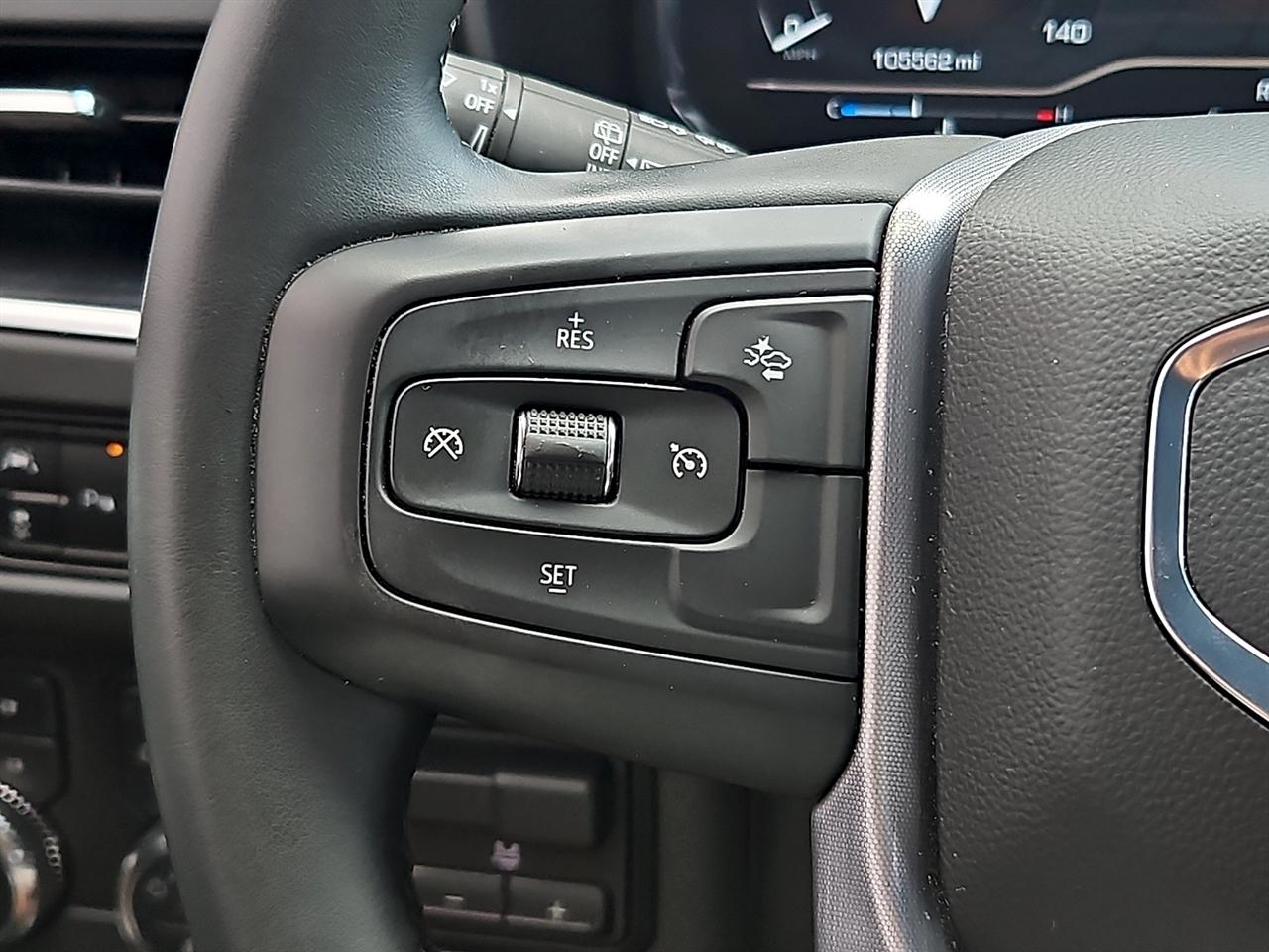 GMC Yukon XL 4WD 4dr SLE 2024
