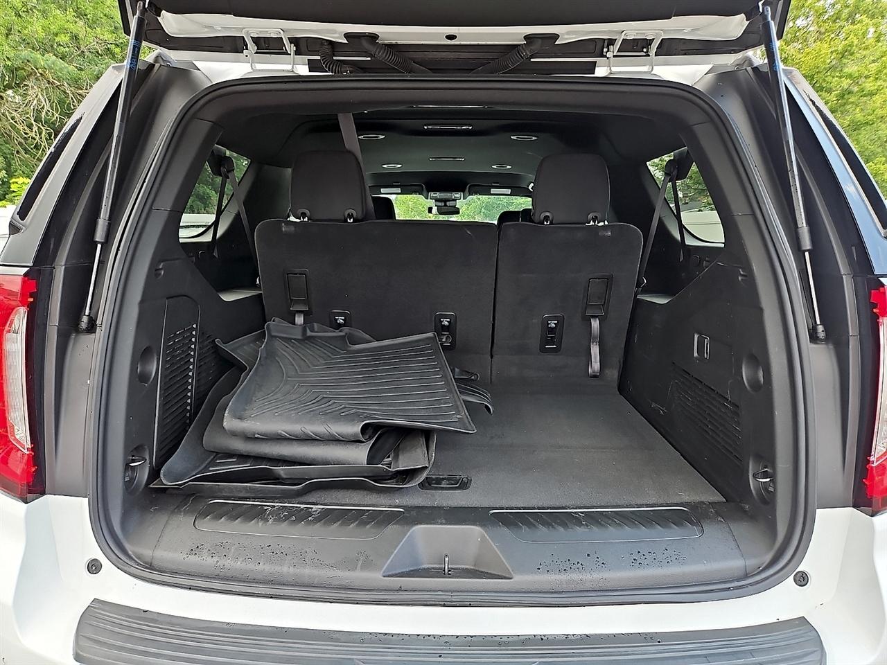 GMC Yukon XL 4WD 4dr SLE 2024