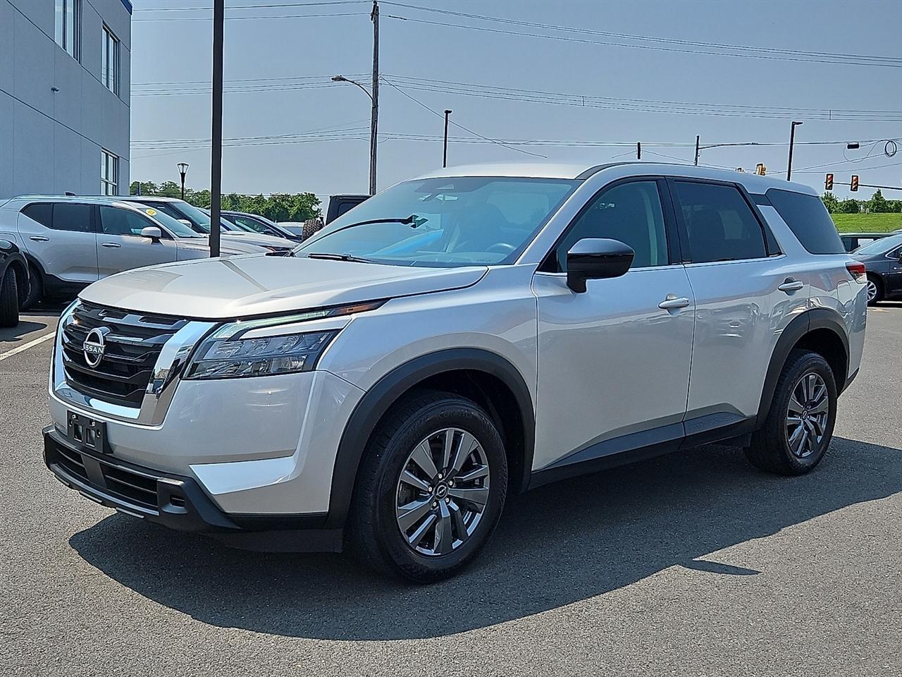 Nissan Pathfinder S 4WD 2025