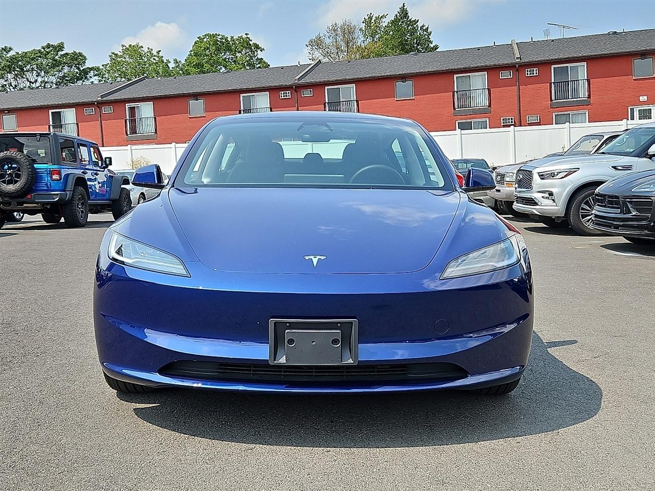 Tesla Model 3  2025