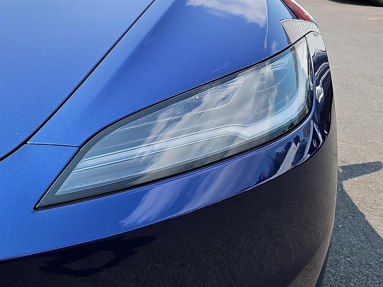 Tesla Model 3  2025