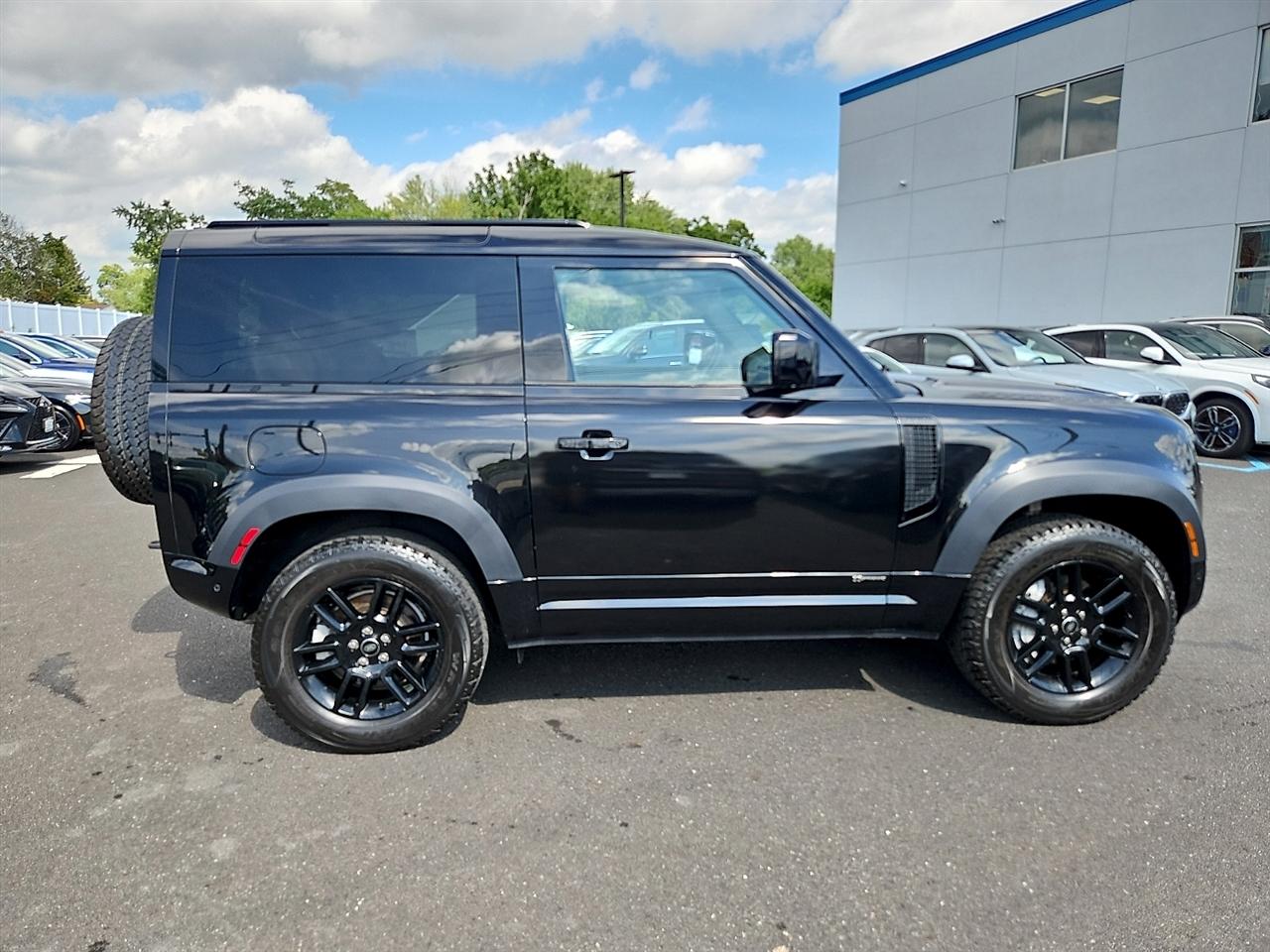 Land Rover Defender 90 X-Dynamic S AWD 2021