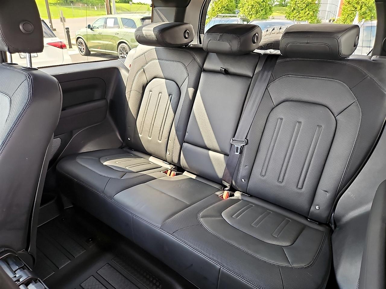 Land Rover Defender 90 X-Dynamic S AWD 2021