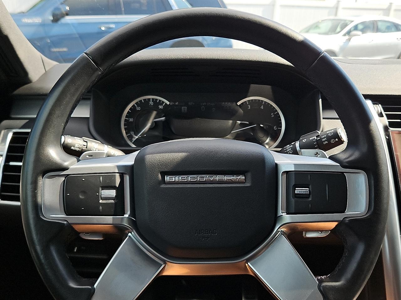 Land Rover Discovery P300 S R-Dynamic 2023
