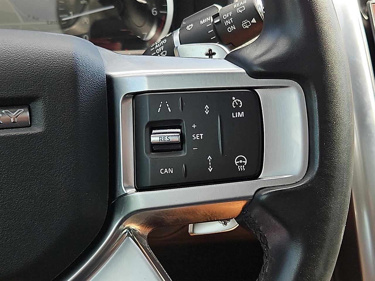 Land Rover Discovery P300 S R-Dynamic 2023