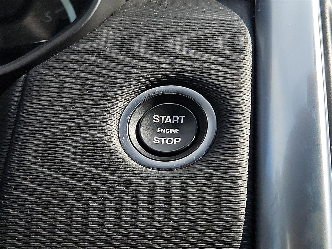 Land Rover Discovery P300 S R-Dynamic 2023
