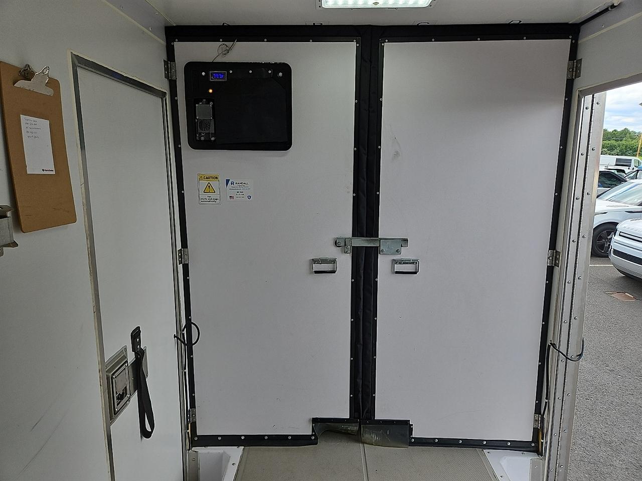 Ford E-Series Cutaway E-350 SRW 138" WB 2023