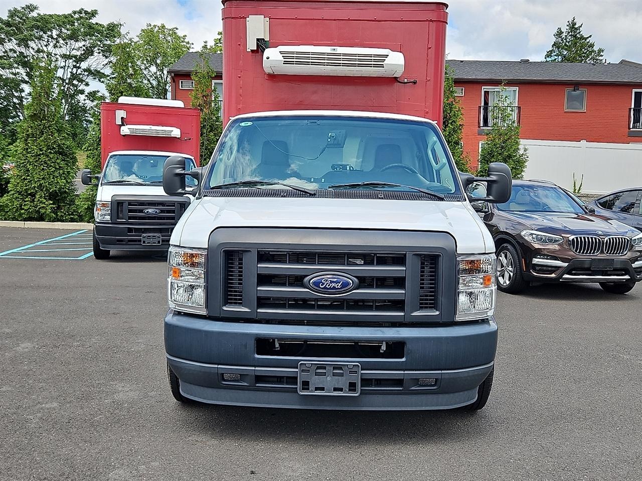 Ford E-Series Cutaway E-350 SRW 138" WB 2023